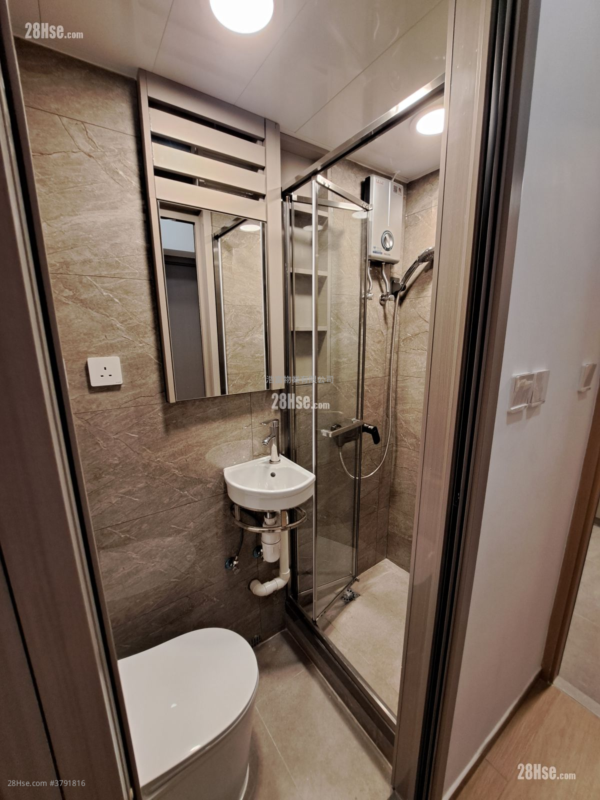 Fok Cheong Building Rental 2 Bedrooms , 1 Bathroom 326 ft²