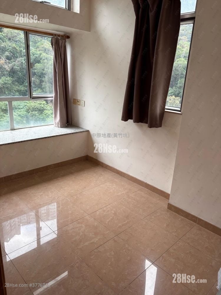 Billion Court Sell 2 Bedrooms , 1 Bathroom 370 ft²