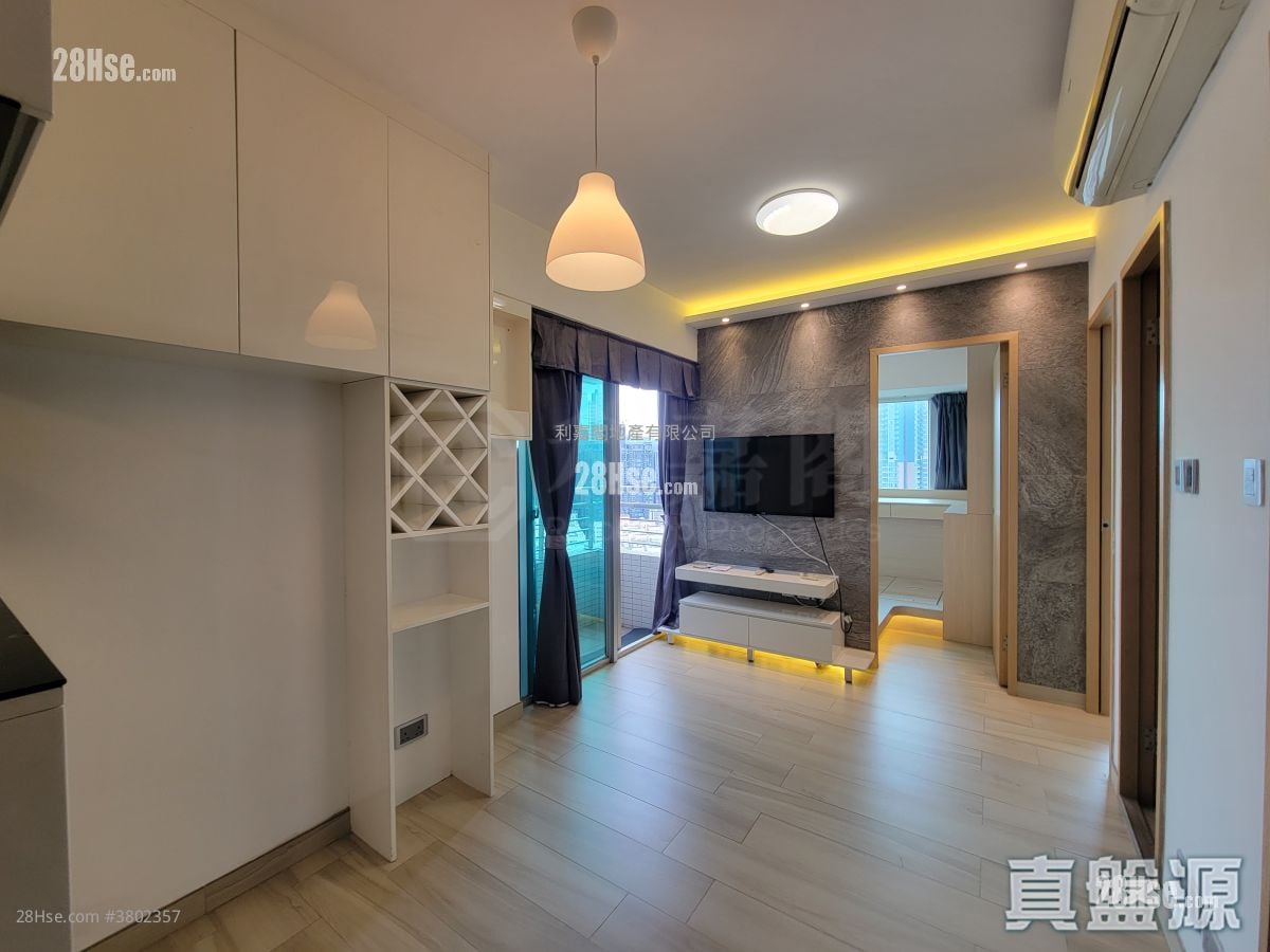 Metro Harbour View Sell 2 Bedrooms 348 ft²