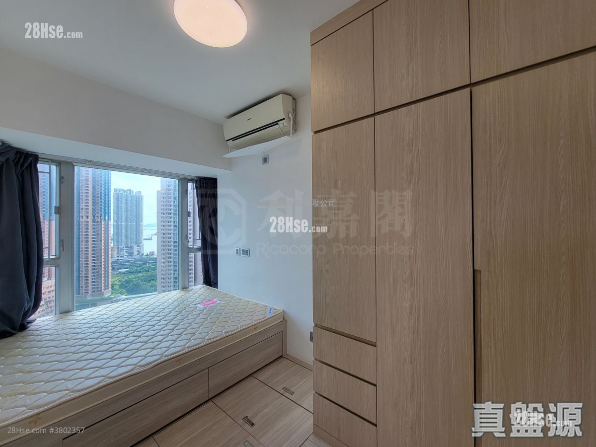 Metro Harbour View Sell 2 Bedrooms 348 ft²