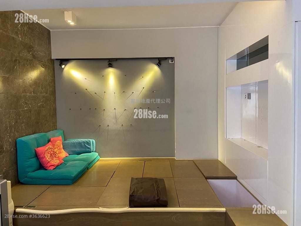 Kam Shing Building Sell 2 Bedrooms 353 ft²