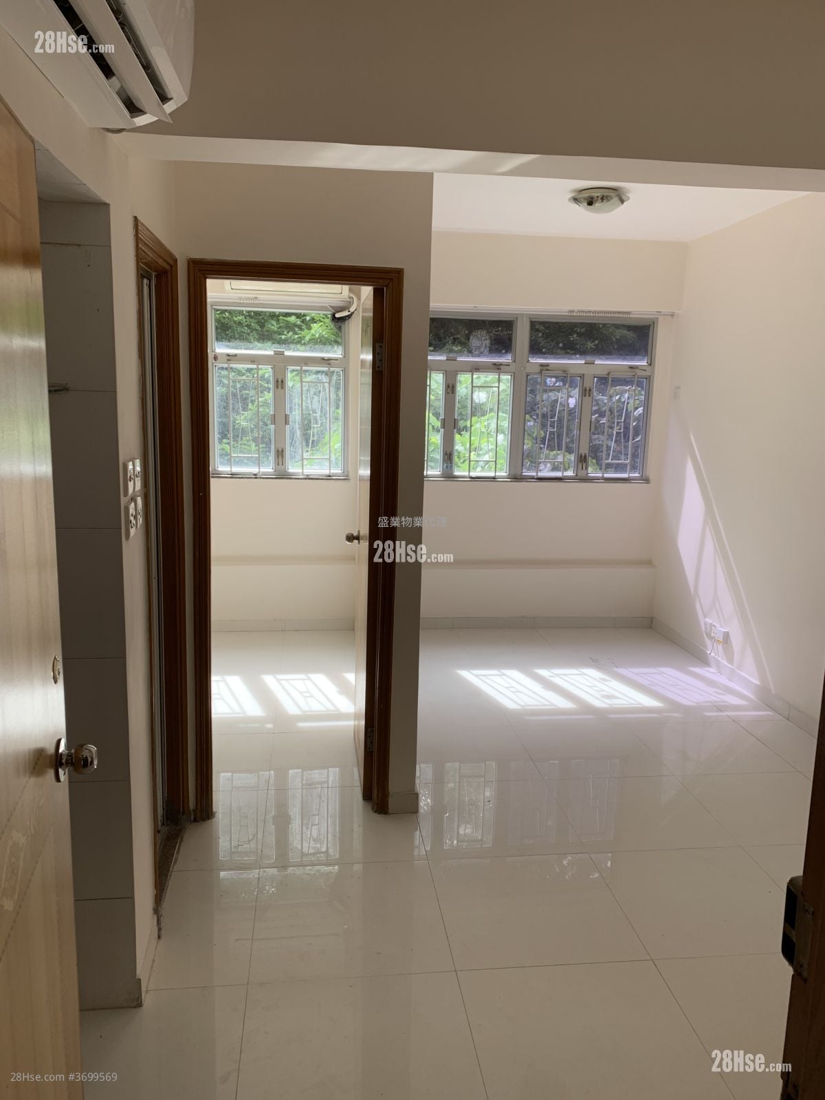 仁乐大厦 租盘 1 房 , 1 浴室 290 平方尺