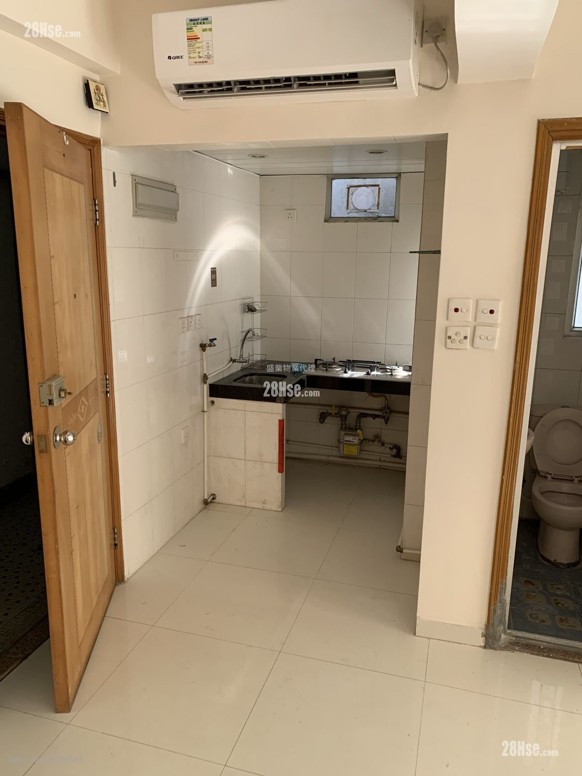 仁乐大厦 租盘 1 房 , 1 浴室 290 平方尺