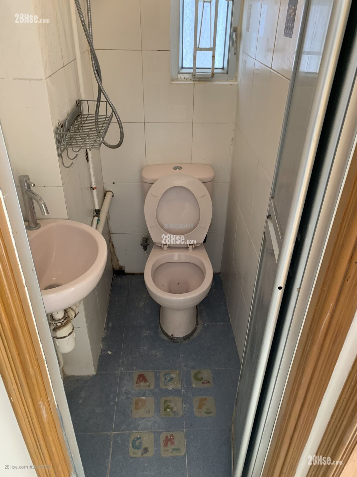 仁乐大厦 租盘 1 房 , 1 浴室 290 平方尺