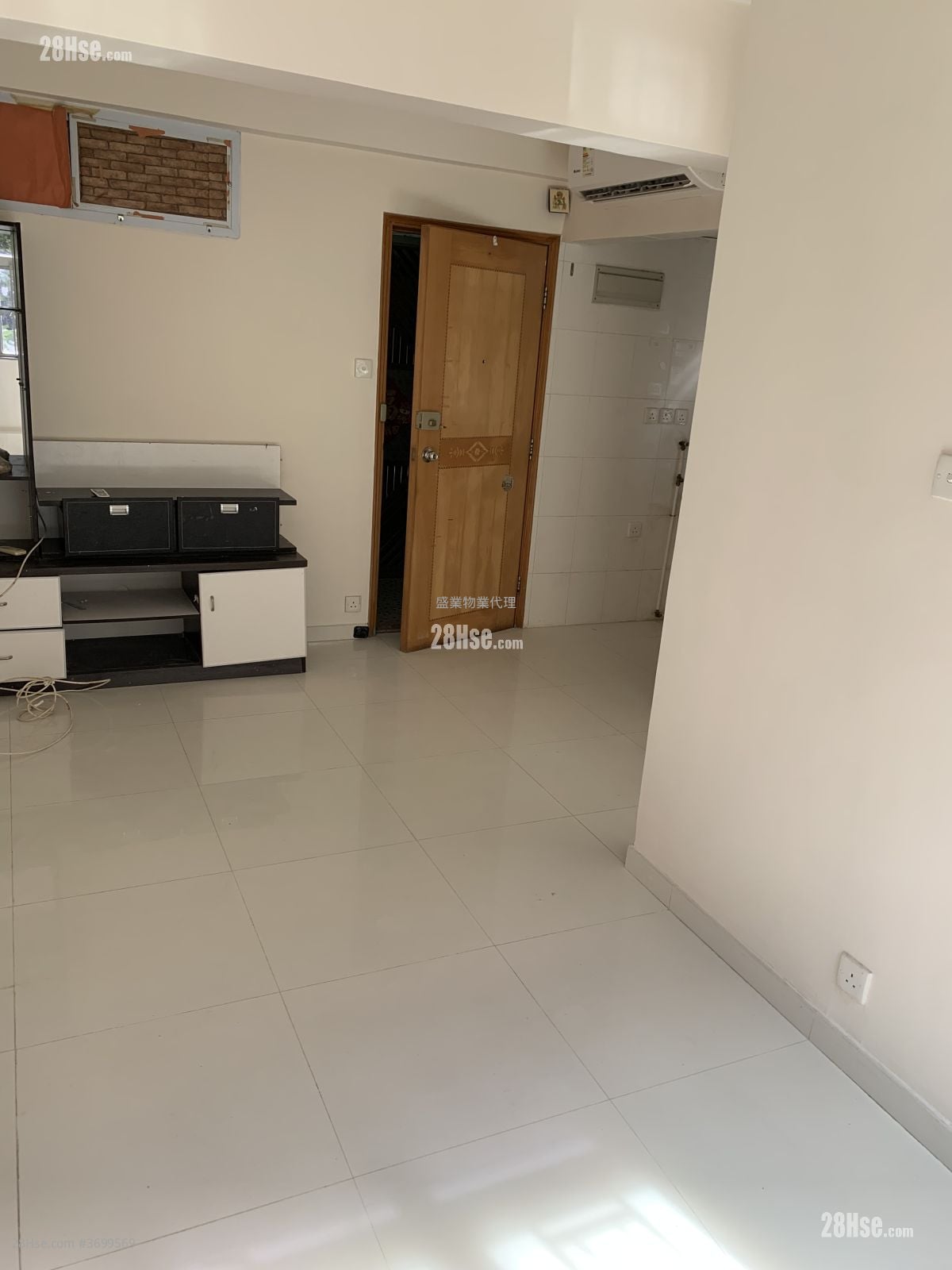 仁乐大厦 租盘 1 房 , 1 浴室 290 平方尺