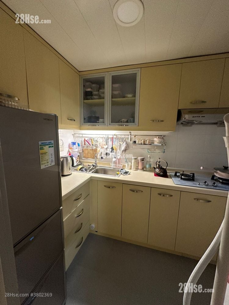 Fung Wah Estate Sell 1 Bedroom , 1 Bathroom 385 ft²