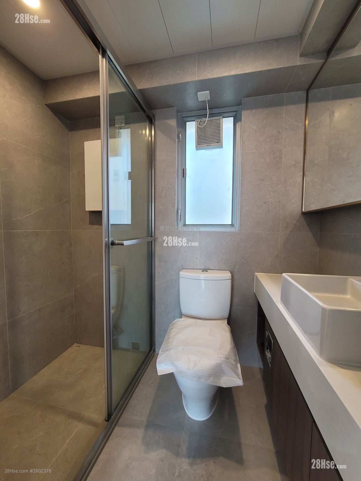 铜锣湾道118号 租盘 2 房 , 2 浴室 848 平方尺