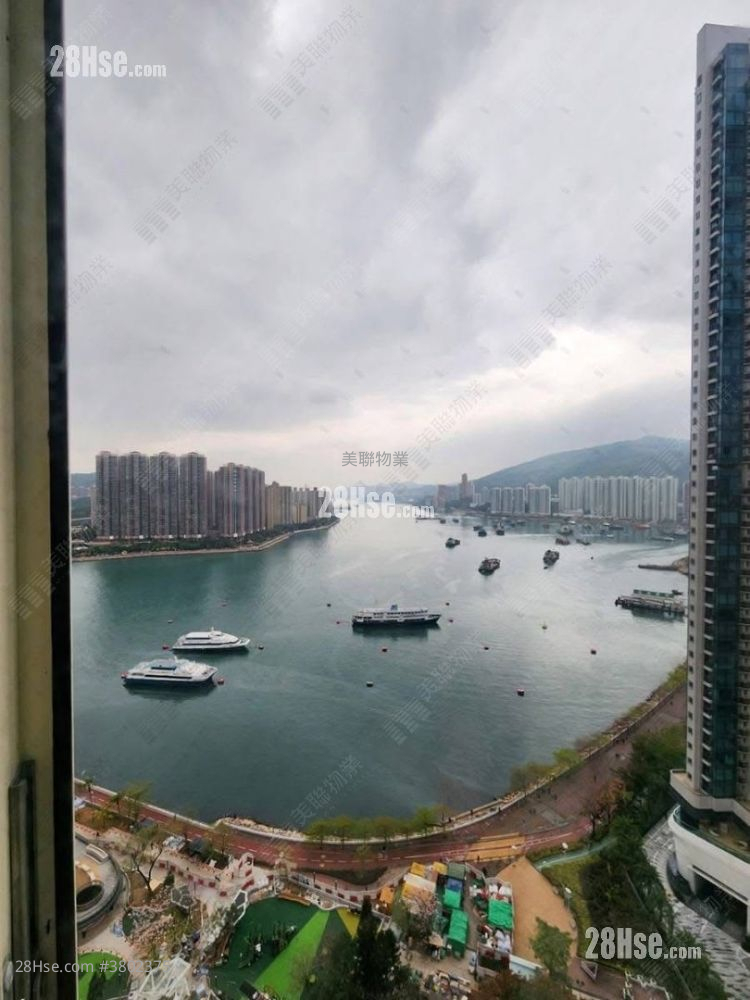 Waterside Plaza Sell 3 Bedrooms 572 ft²