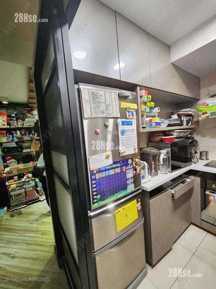 Waterside Plaza Sell 3 Bedrooms 572 ft²