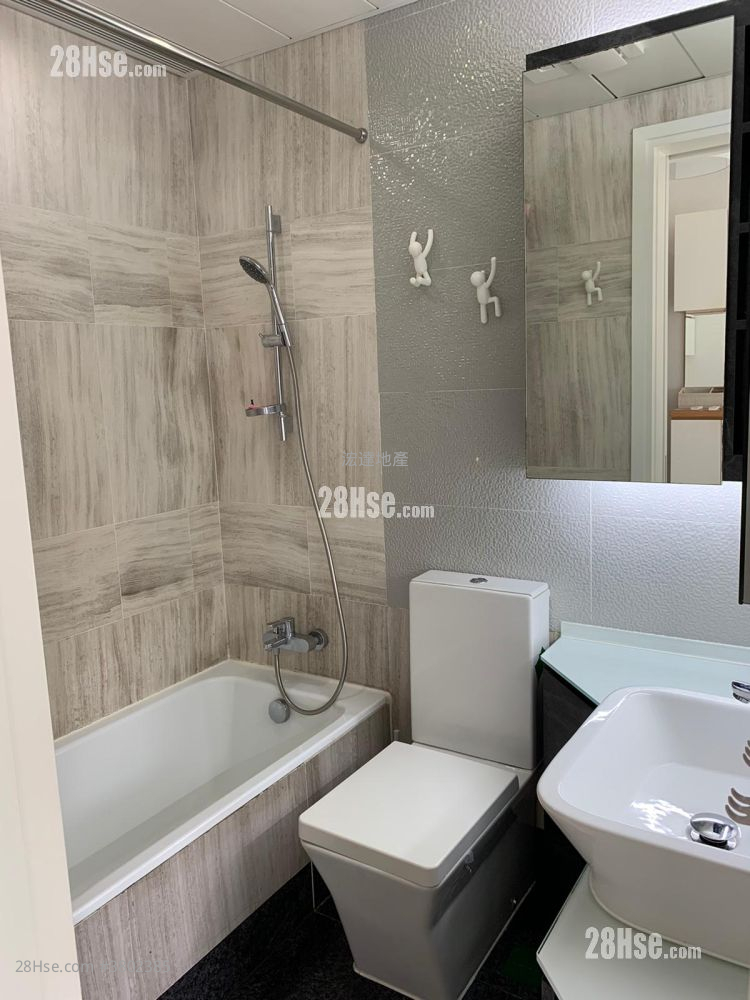 Residence 228 Sell 2 Bedrooms 433 ft²