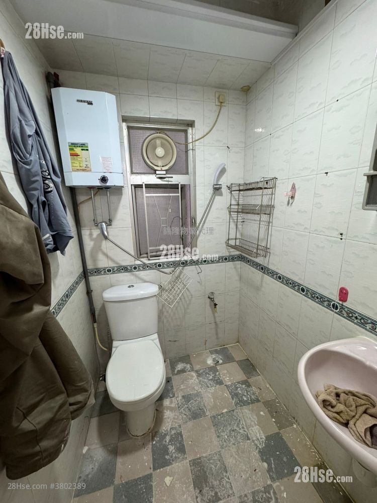 Loong King Mansion Rental 2 Bedrooms , 1 Bathroom 386 ft²