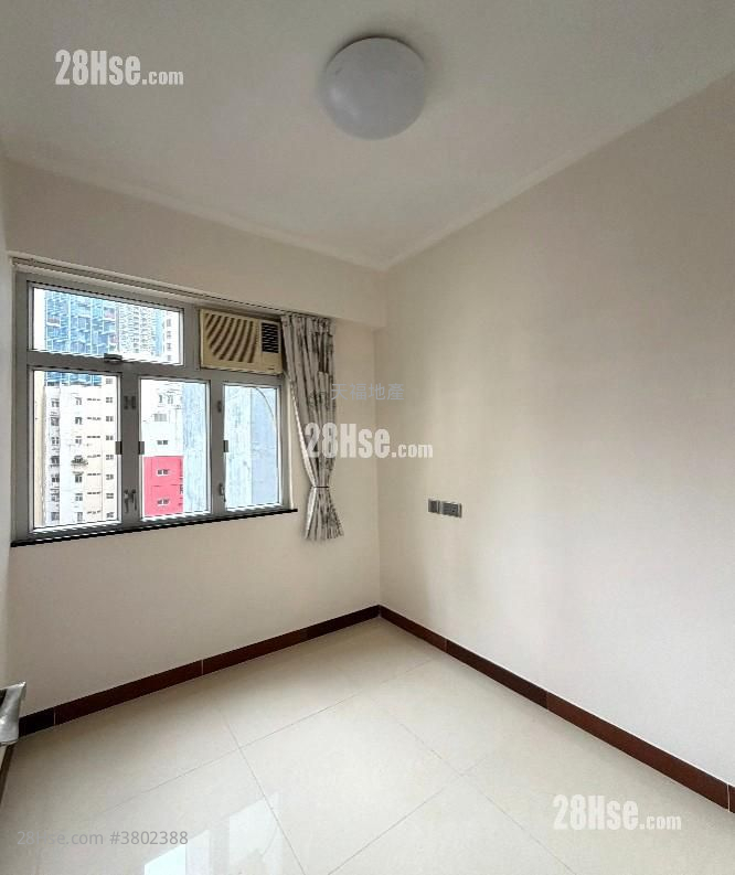 Lee Wing Building Sell 2 Bedrooms , 1 Bathroom 284 ft²