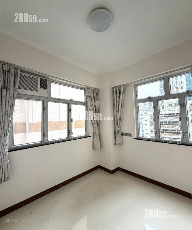 Lee Wing Building Sell 2 Bedrooms , 1 Bathroom 284 ft²