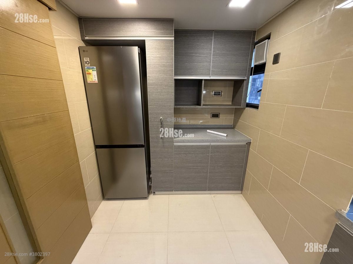 富豪花园 售盘 3 房 , 2 浴室 831 平方尺