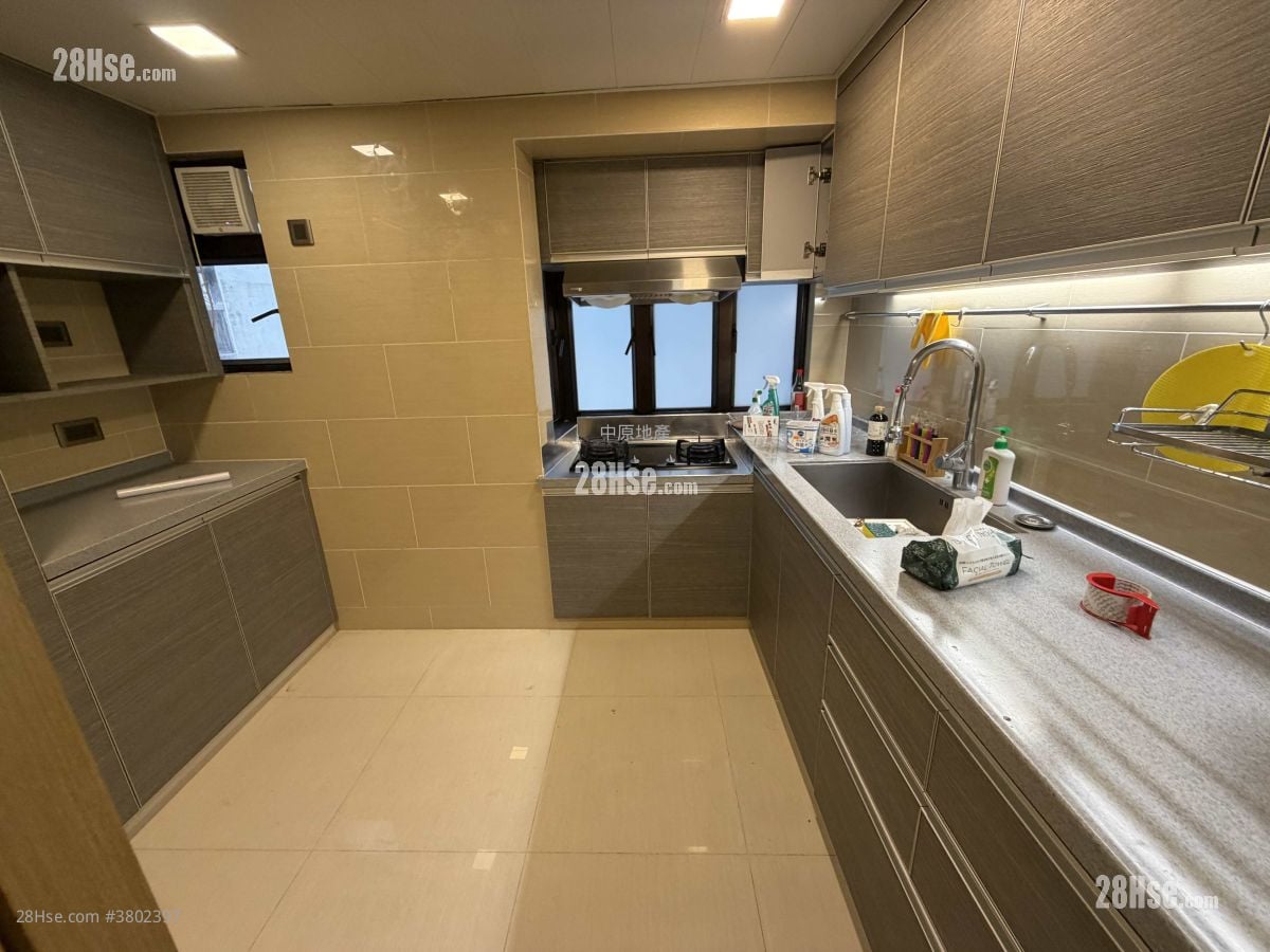 富豪花园 售盘 3 房 , 2 浴室 831 平方尺