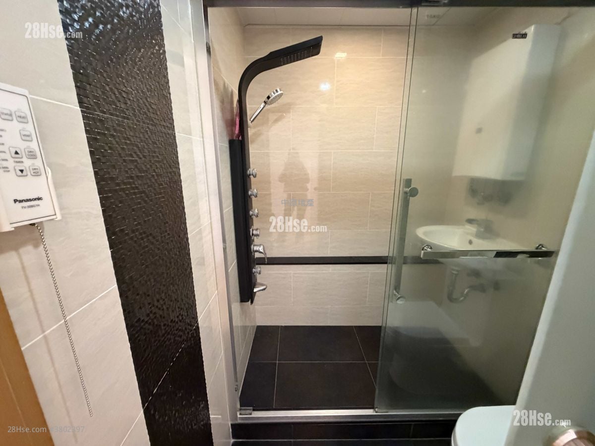 富豪花园 售盘 3 房 , 2 浴室 831 平方尺