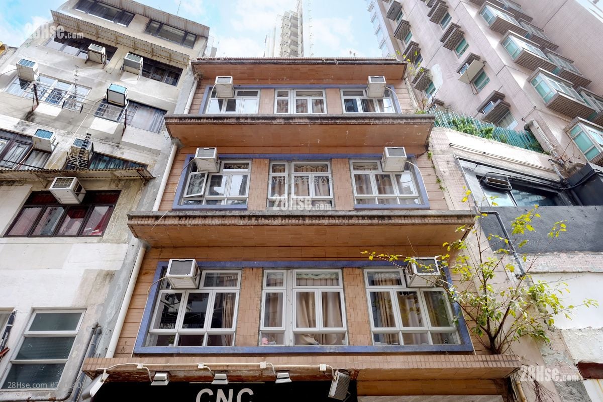 大厦外观: 伊利近街24号 租盘 1 房 , 1 浴室 200 平方尺