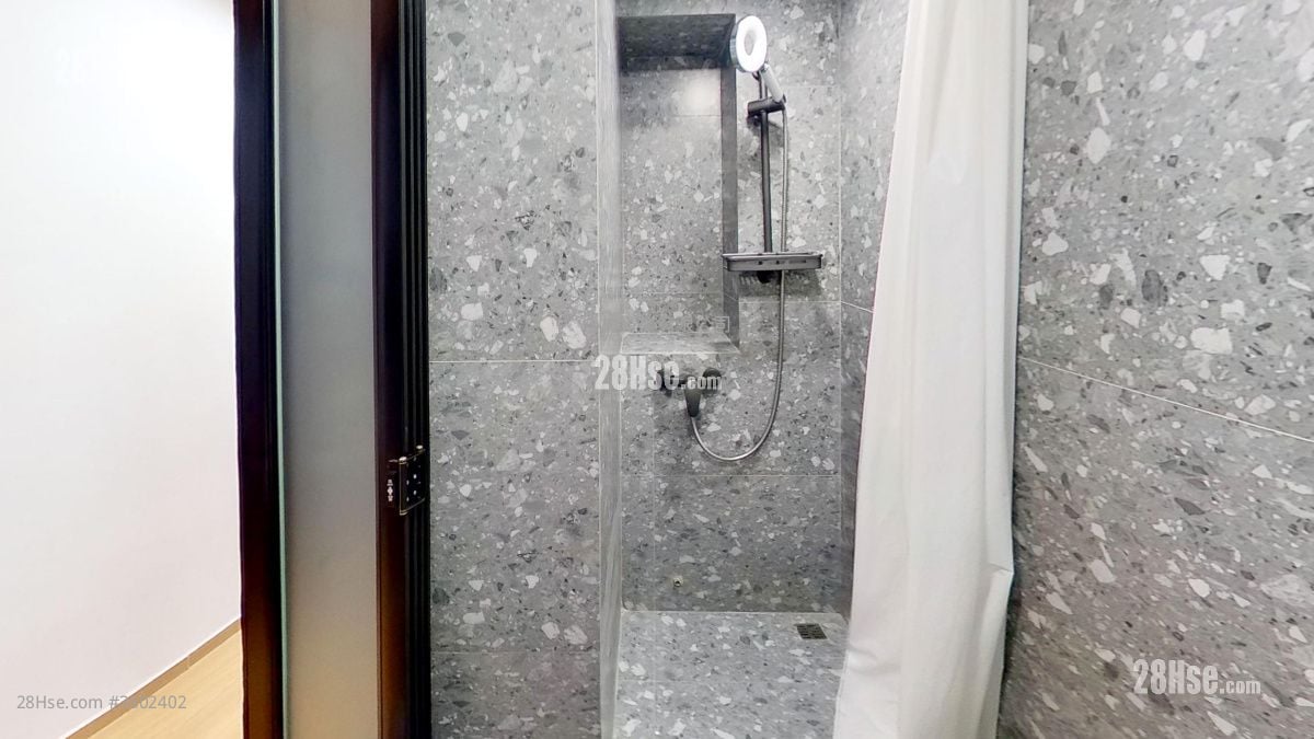 浴室: 伊利近街24号 租盘 1 房 , 1 浴室 200 平方尺