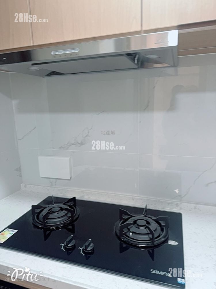 Hiu Ming Court Rental 2 Bedrooms , 1 Bathroom 439 ft²