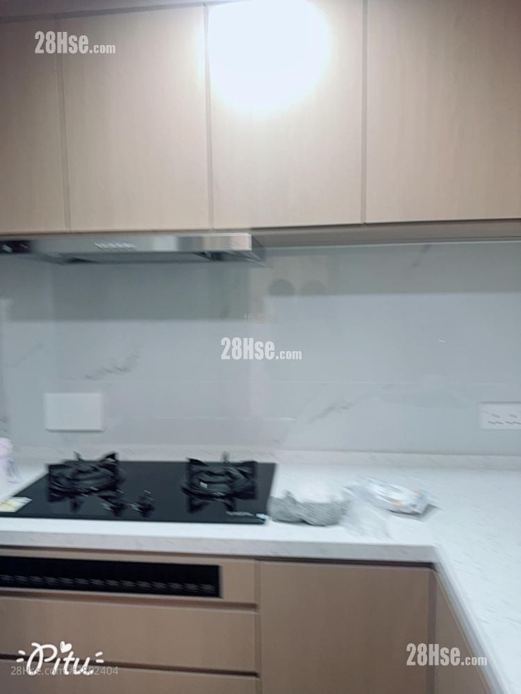 Hiu Ming Court Rental 2 Bedrooms , 1 Bathroom 439 ft²