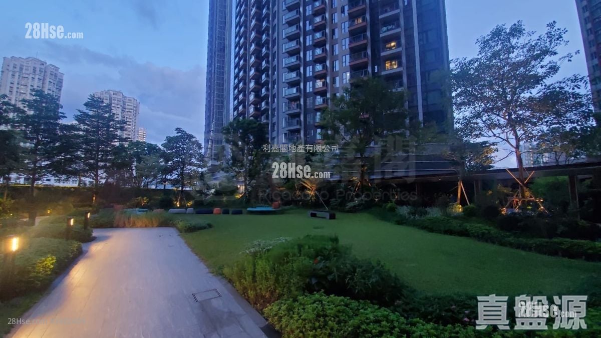 Yoho West Sell 2 Bedrooms , 1 Bathroom 390 ft²