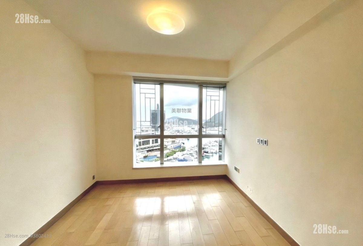 Marinella Sell 3 Bedrooms 1,268 ft²