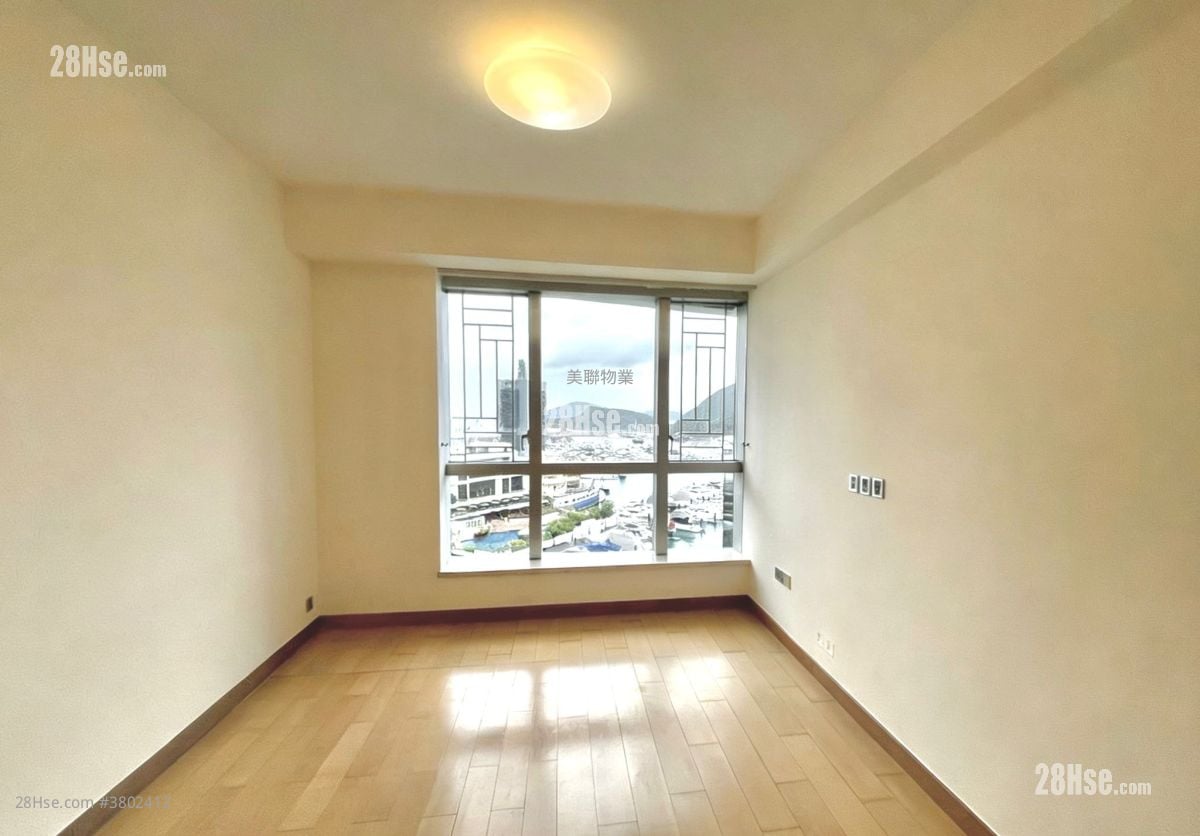 Marinella Sell 3 Bedrooms 1,268 ft²