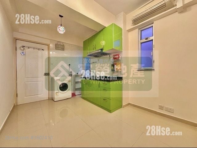Cheong Fai Mansion Rental 2 Bedrooms , 1 Bathroom 269 ft²