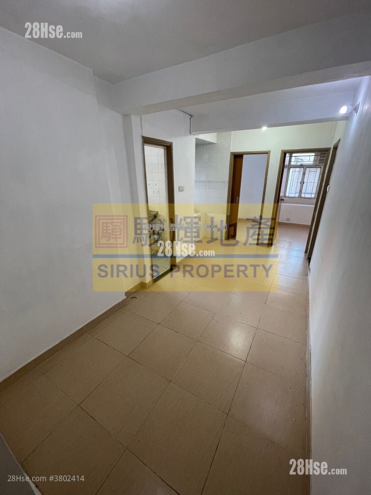 King Wang Heights Sell 2 Bedrooms , 1 Bathroom 309 ft²