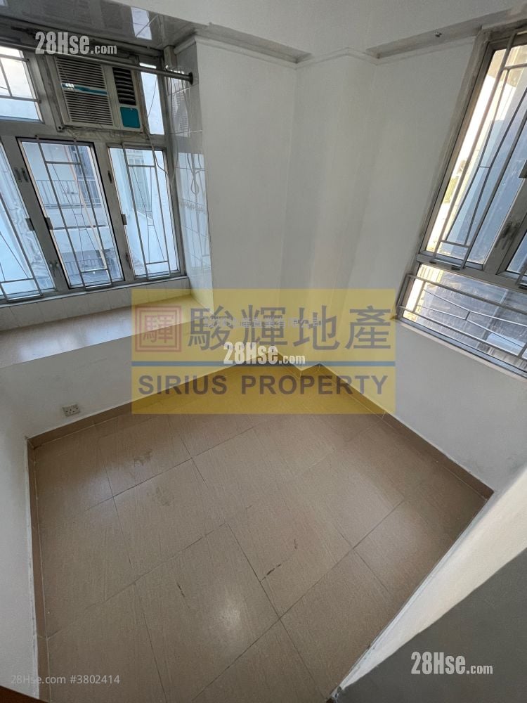 King Wang Heights Sell 2 Bedrooms , 1 Bathroom 309 ft²