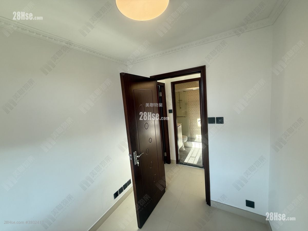 兆康苑 售盘 2 房 429 平方尺