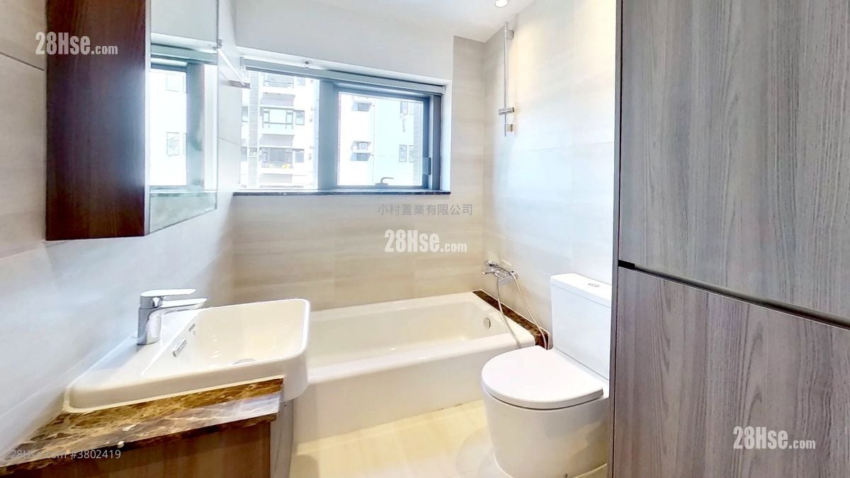 浴室: 摩罗庙街18号 租盘 2 房 , 1 浴室 477 平方尺