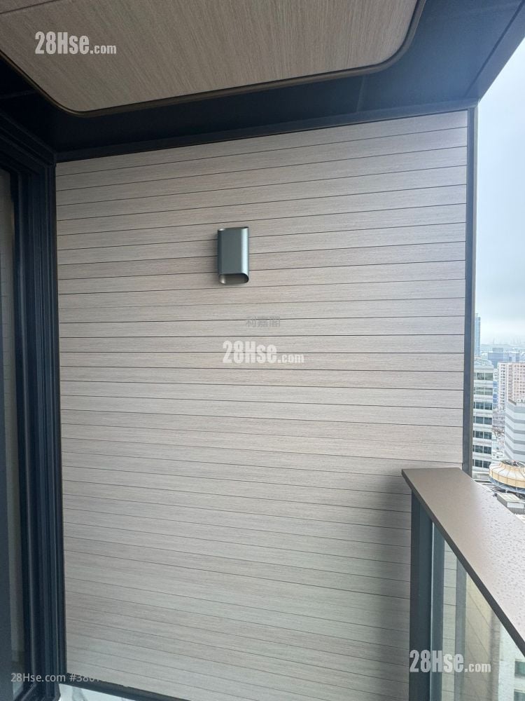 高临 售盘 1 房 , 1 浴室 272 平方尺