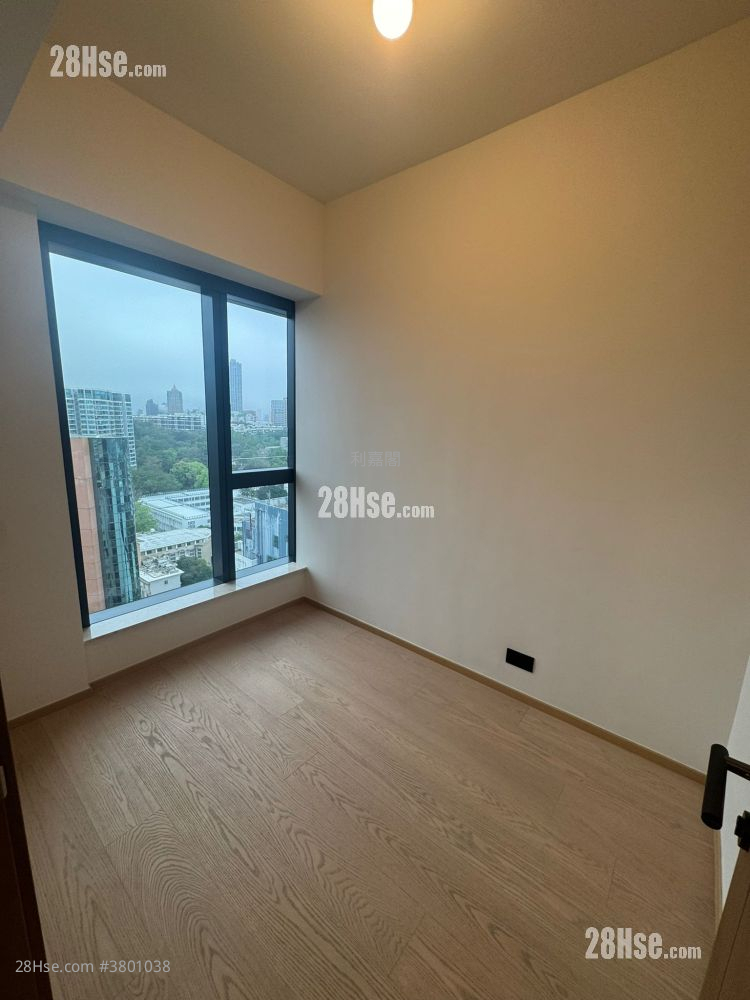 高临 售盘 1 房 , 1 浴室 272 平方尺