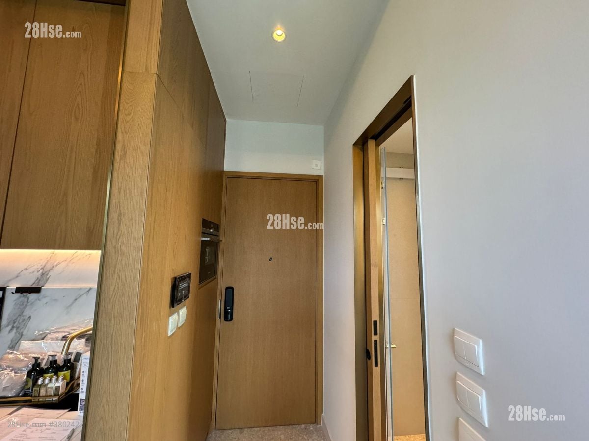 The Holborn Rental 1 Bedroom , 1 Bathroom 256 ft²