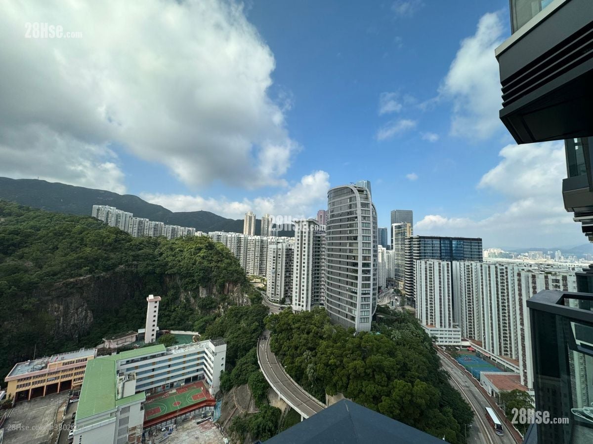 The Holborn Rental 1 Bedroom , 1 Bathroom 256 ft²