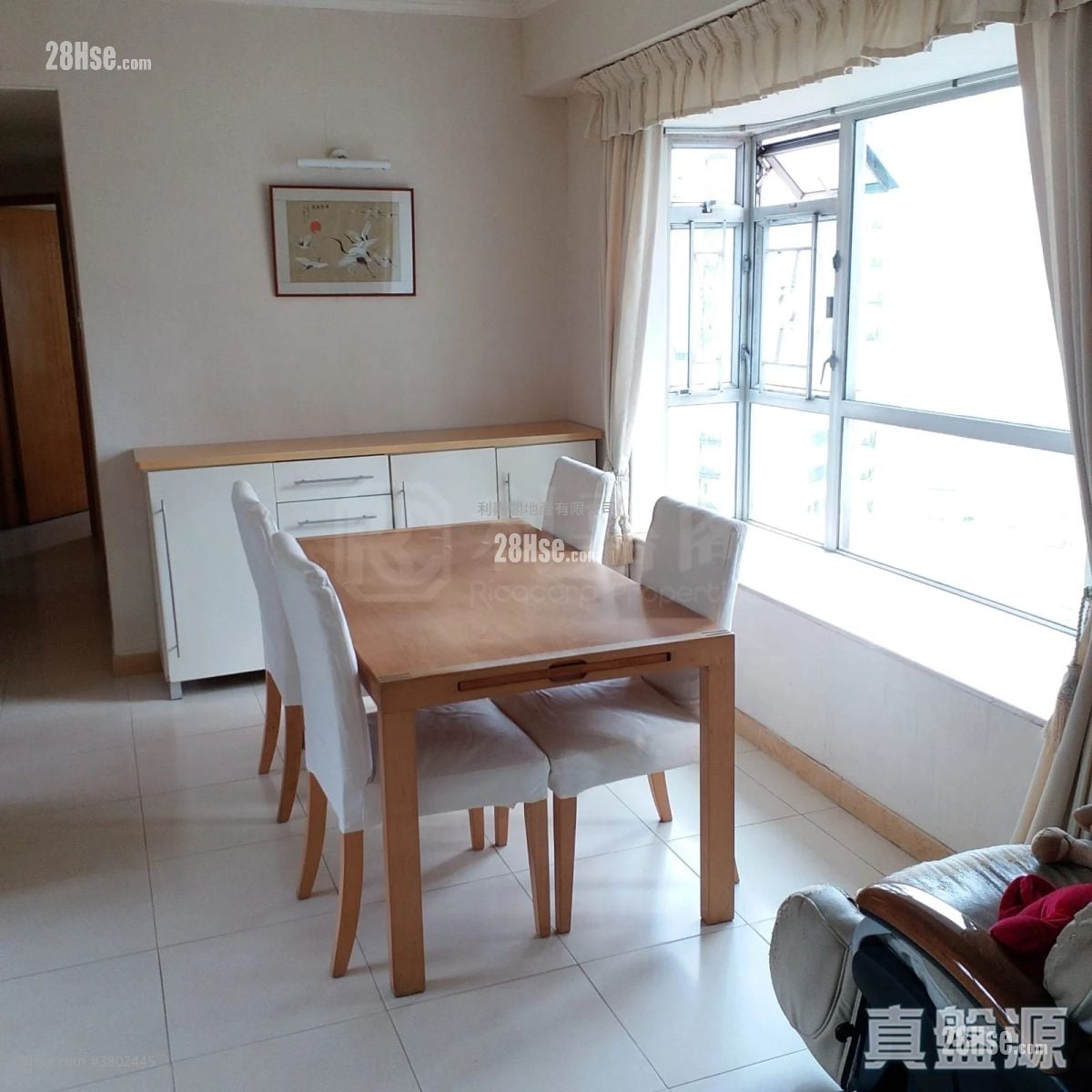 Conduit Tower Sell 3 Bedrooms , 2 Bathrooms 705 ft²