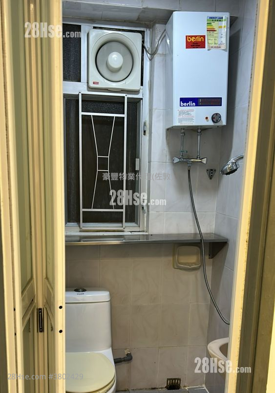 公园大厦 租盘 2 房 , 1 浴室 425 平方尺