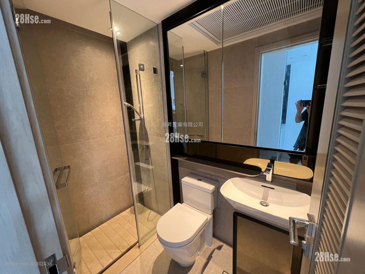 Downtown 38 售盘 1 房 , 1 浴室 301 平方尺