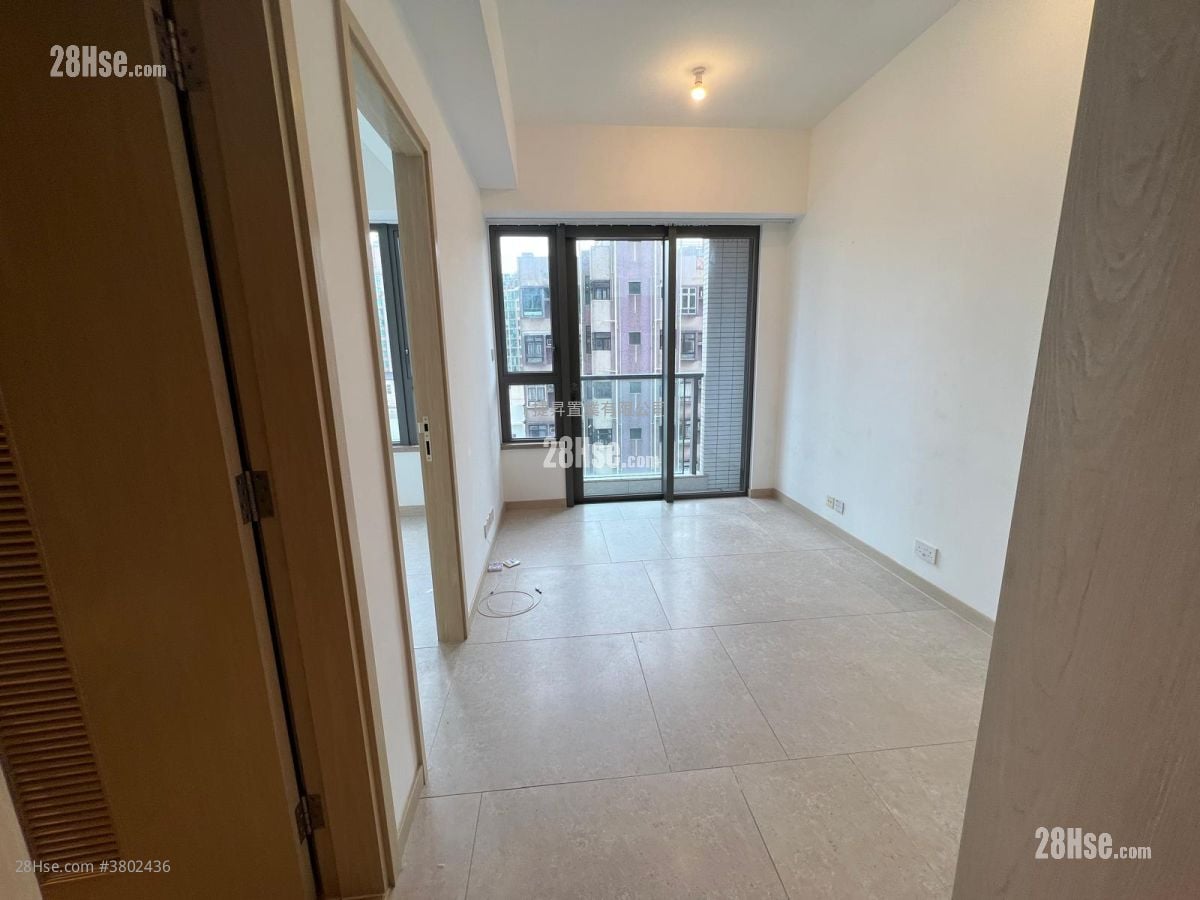 Downtown 38 售盘 1 房 , 1 浴室 301 平方尺