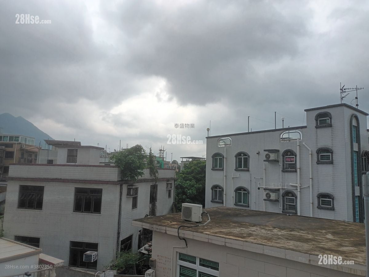 Village Rental 3 Bedrooms , 1 Bathroom