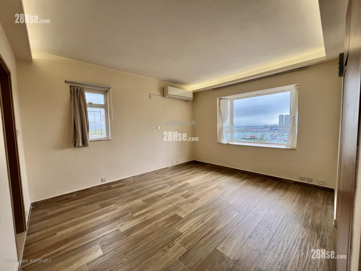 Dragon Villa Rental 2 Bedrooms , 1 Bathroom 1,342 ft²