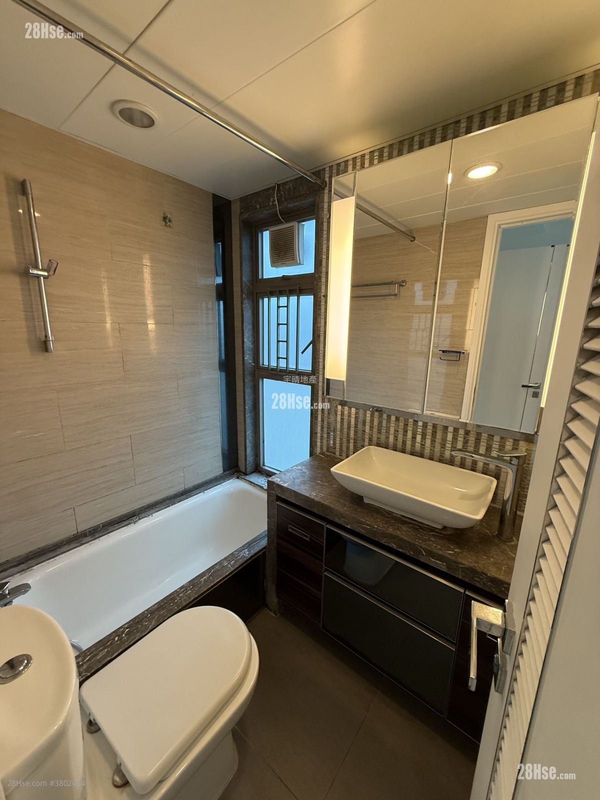 丰滙 售盘 3 房 , 2 浴室 711 平方尺