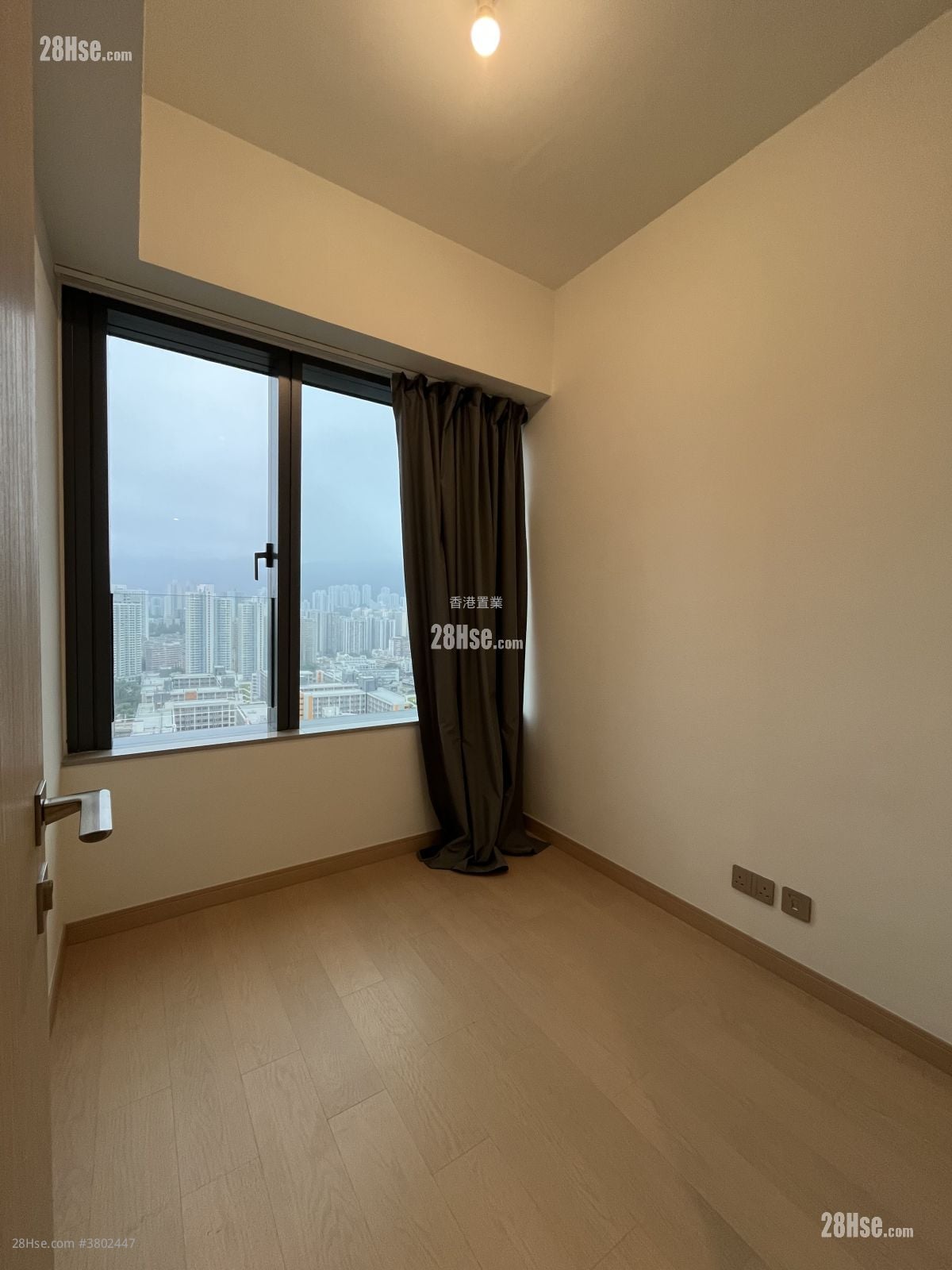 嘉峯汇 租盘 2 房 , 2 浴室 516 平方尺