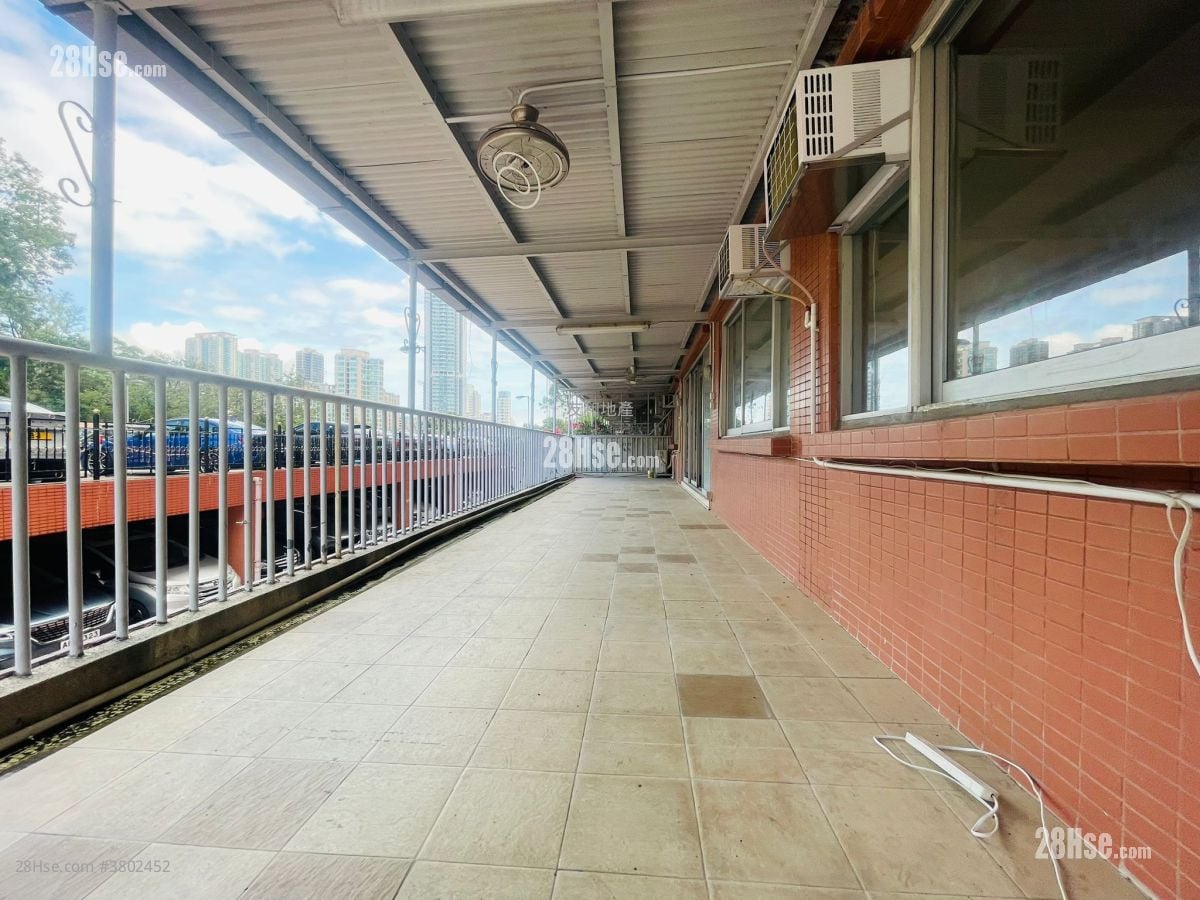 Everwell Garden Sell 4 Bedrooms , 2 Bathrooms 1,615 ft²