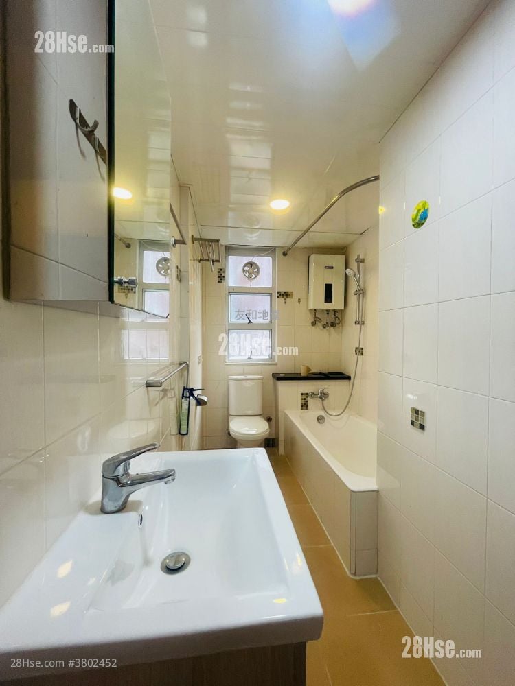 Everwell Garden Sell 4 Bedrooms , 2 Bathrooms 1,615 ft²