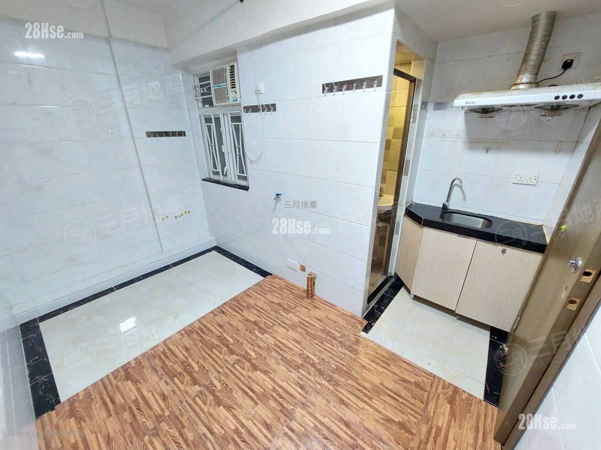 9-23 Hak Po Street Sell 4 Bedrooms , 4 Bathrooms 618 ft²