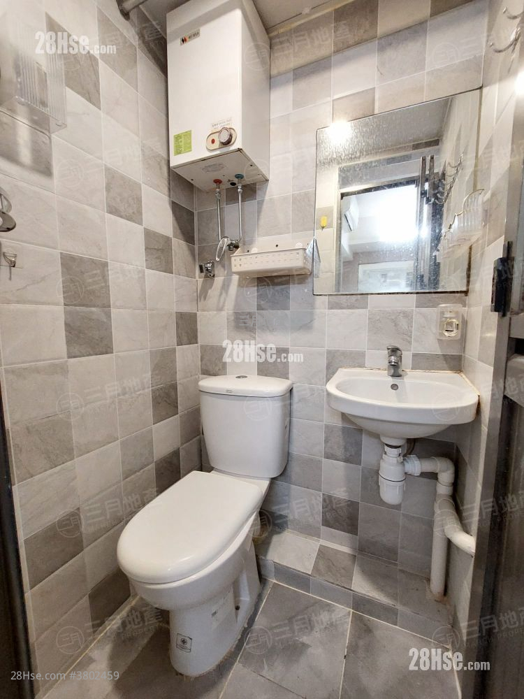 9-23 Hak Po Street Sell 4 Bedrooms , 4 Bathrooms 618 ft²