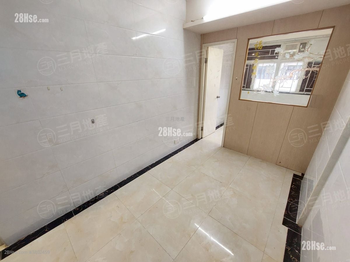 9-23 Hak Po Street Sell 4 Bedrooms , 4 Bathrooms 618 ft²