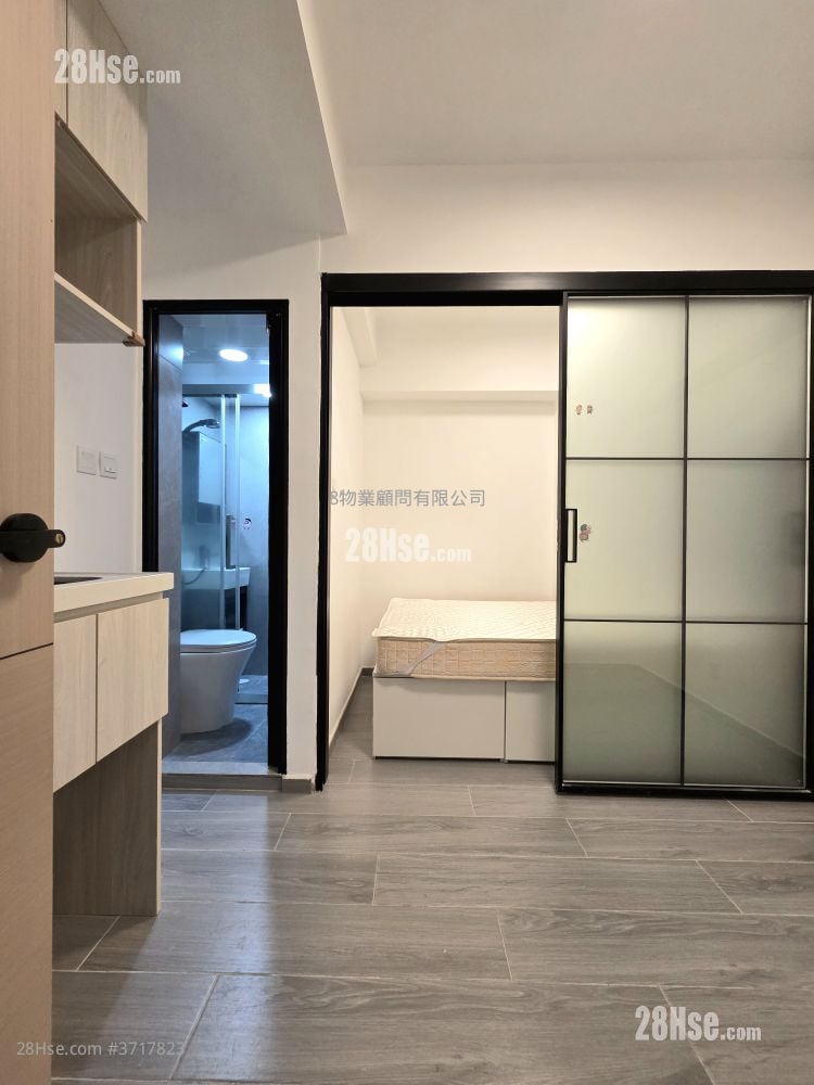 Kim Tak Building Rental 1 Bedroom , 1 Bathroom 150 ft²